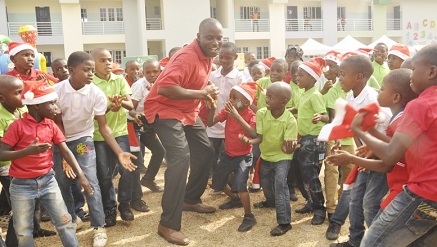 NNPC/SNEPCo Showers Gifts on Innercity Pupils