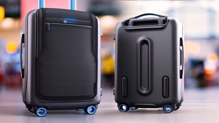 5 Compulsory Tech Accessories For Young Travelers