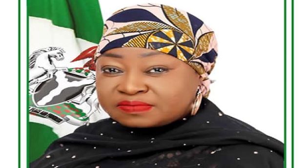 FG Donates 1,000 Laptops to Nigerian Women