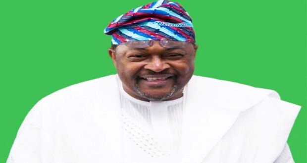 Buhari Felicitate with Adenuga on his 70th Birthday