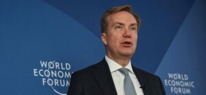 World Economic Forum Head Predicts AI, Crypto Bubbles