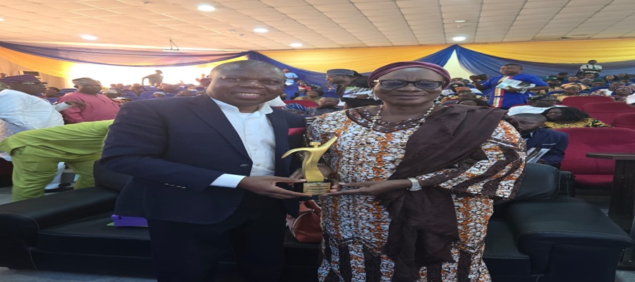 OAU, Baptist Day School Oluponna honour Akano with Distinguished Alumnus Awards