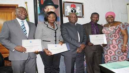 (L-r):Emmanuel Chidera, Mrs Vivian Menyanya, Engineer Saleh Dunoma, MD/CEO, Kabiru Mohammed and Hajiya Salamatu Eluma, all of the Federal Airport Authority of Nigeria (FAAN) during the presentation of certificate to the graduates