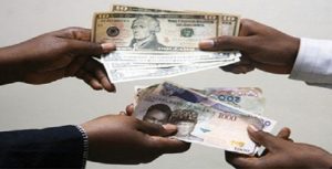 Nigeria's 5-Year Naira Futures Sink to 578 on Dollar Shortage