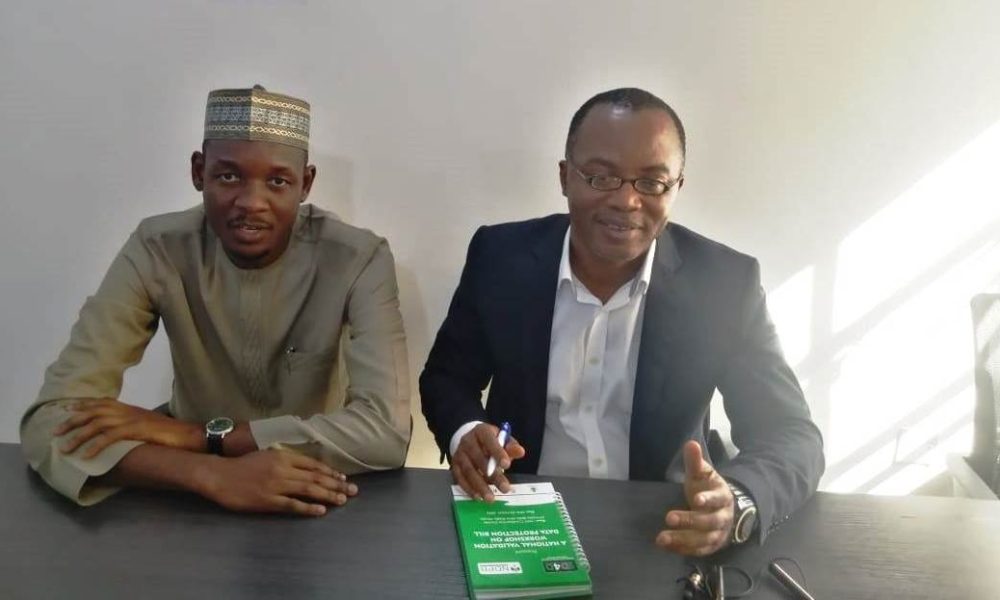 R-L: Chairman of the Association, Mr. Ivan Anya and the Secretary, Mr. Abdullaziz Ari, during a press conference in Abuja, recently